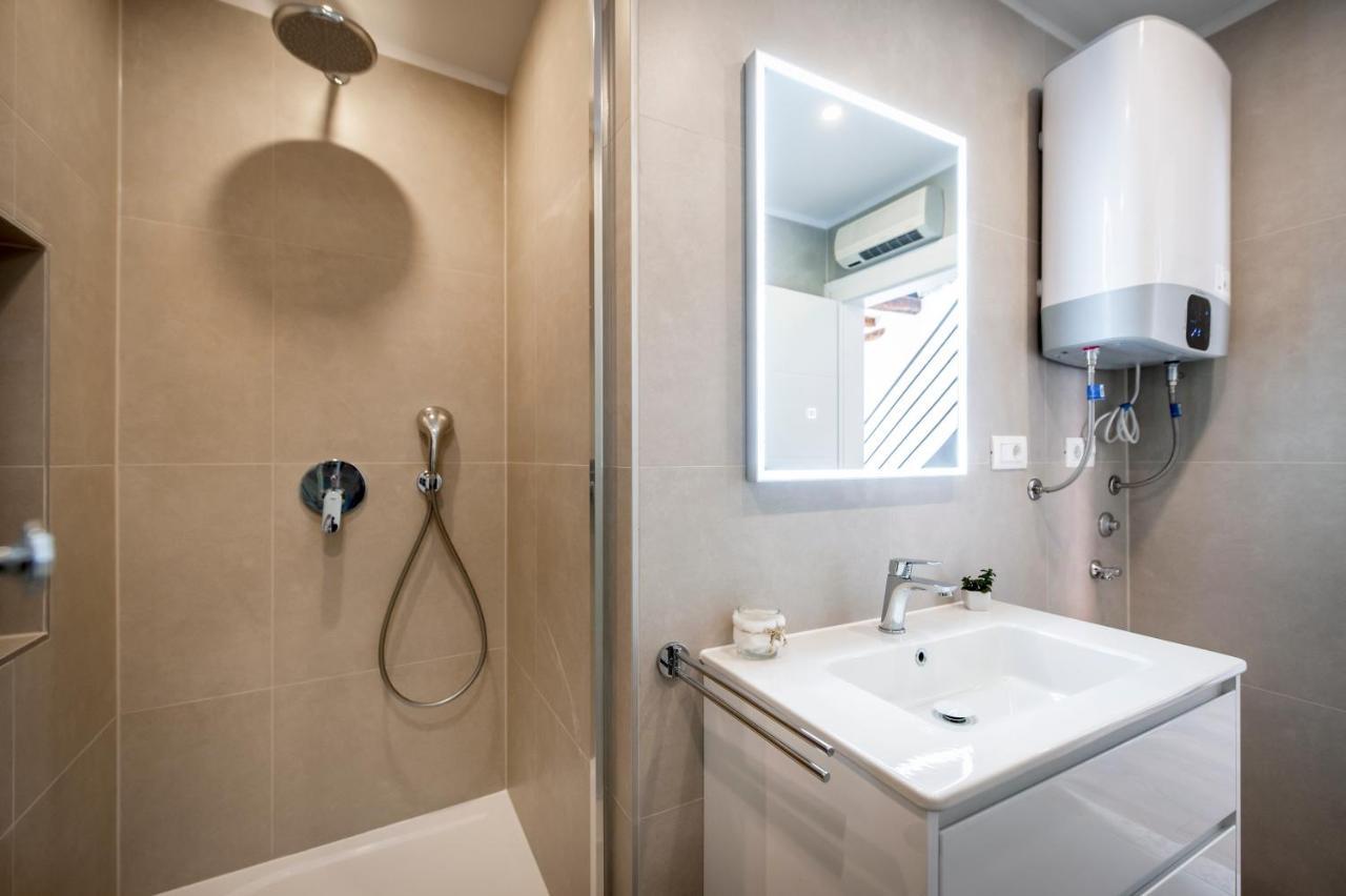 The Yellow House Apartments Rovinj Luaran gambar